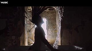 sexy teen dances to music in california video