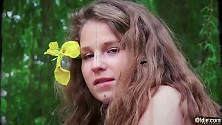 Teenie Swallowing Cum Outdoor in Wild Doggystyle with Old Cock!