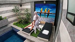 I call room service girl for blowjob!