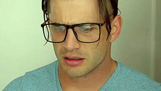 Quick, fuck me and get me unstuck now