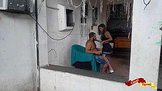 Minha enteada me faz a barba e me da o cuzinho