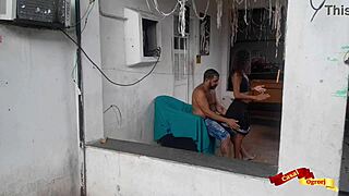 Minha enteada me faz a barba e me da o cuzinho