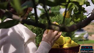 Hayli Sanders, strip fully naked for Playboy now!