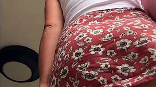 Can You See Under Her Skirt In Public?