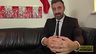 chubby girl gives pussy to big-dicked guy in front of husband