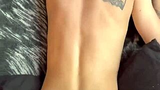 嘿，怪物鸡巴家伙，猛干那个波斯尼亚少女18+？