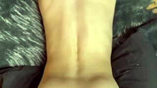 嘿，怪物鸡巴家伙，猛干那个波斯尼亚少女18+？