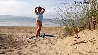 CAUGHT! Curvy Milf Changing and Working Out on Beach!