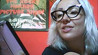 Chantal, the penis expert, shares wisdom