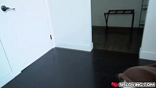 stepbro doggystyle fucks scarlett bloom in the shower room 💦😏