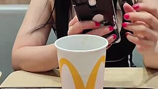 今天我当这对情侣的甜点操