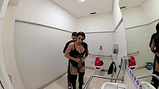 Girl cosplays jade, having anal sex in bathroom on halloween