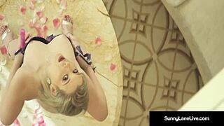 sunny lane bangs her wet pussy with pink dildo