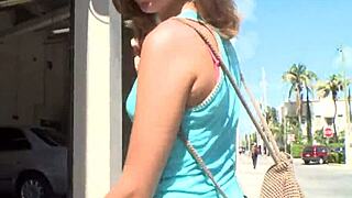 Sexy Girlfriend Acquires Seduced and Fucked