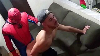 troca troca gay com fantasia de halloween