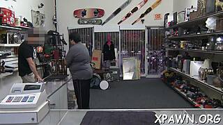 Amateur gets cash to show sexy moves with blowjob and missionary! 💰😘