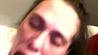 licking and slurping on this huge cock 🍆