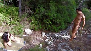 法国业余人妻户外大奶猛肛