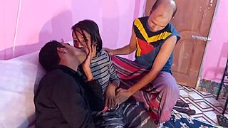 孟加拉妻子与Hanif和Popy疯狂三人行