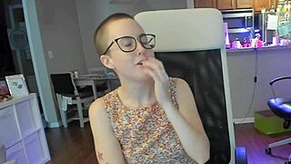 what's with spy cams catching my top fetish sph moments?