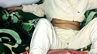 主妇早上就开始喷水 😊