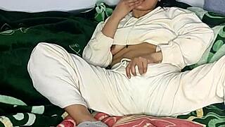 主妇早上就开始喷水 😊