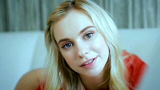 Tushyraw辣妹艾弗里渴望深肛！