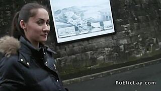 街头捡炮友回家室内狂干