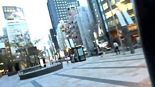 想看两个兔女郎疯狂高潮，双喷不停？