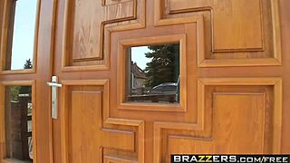 Do you like it big, Aleska?