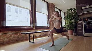 Milf Gracie Squirts as Huge Cock Slams Her Before Boyfriend Catches