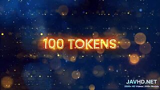 Japanese teen girls show sexy legs.