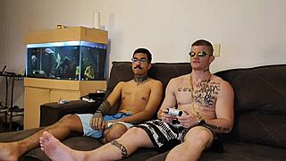 Fui Jogar Vídeo Game Com O Skatist23cm E Rolou Aquela Brotheragem