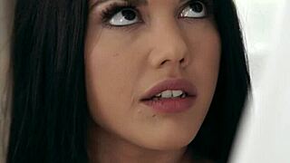 In the hospital, Latina Apolonia Lapiedra has passionate sex with her doctor