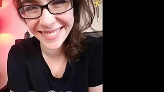 Cute nerd masturbates in panties during sexting 😍