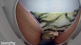 piss in panties wetting on toilet bowl cam 😳💦
