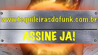 debora fantine gives a sexy footjob to her brazilian lover