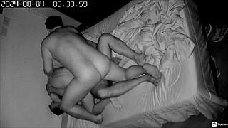 A Sacanagem Foi Flagrada No Quarto