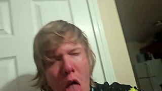 同志猛男无套吸干激烈操逼