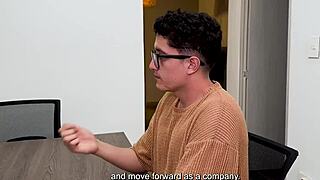 curvy latina fucks candidate 😏