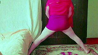 Wow, sissy crossdresser in sexy dress shows off big ass as white gay boy ladyboy model!