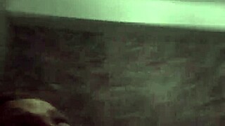 Real Amateur Couple Bangs 18-Year-Old Beauty on Bed