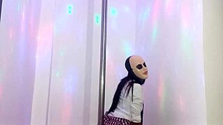 大屌猛插紧致新玩具骚屄