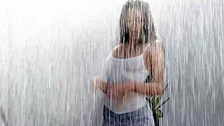 Horny Blonde Vinna Reed Drops Book for Wild Fun