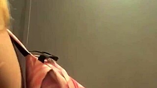 Anal Fucking and Squirting Heavily in Changing Room