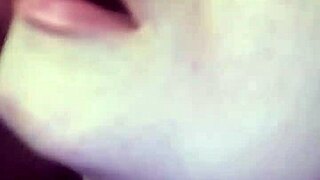 Real Amateur Couple Bangs 18-Year-Old Beauty on Bed