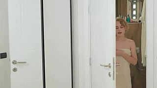 继妹，别光着身子，不然我狠狠操你紧逼！