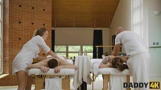 Daddy4k 用淫荡按摩和无套行动诱惑儿子的女友
