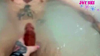 corno foi trabalhar chamei o amigo pra comer minha buceta