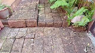 teacher invites students home for fun?